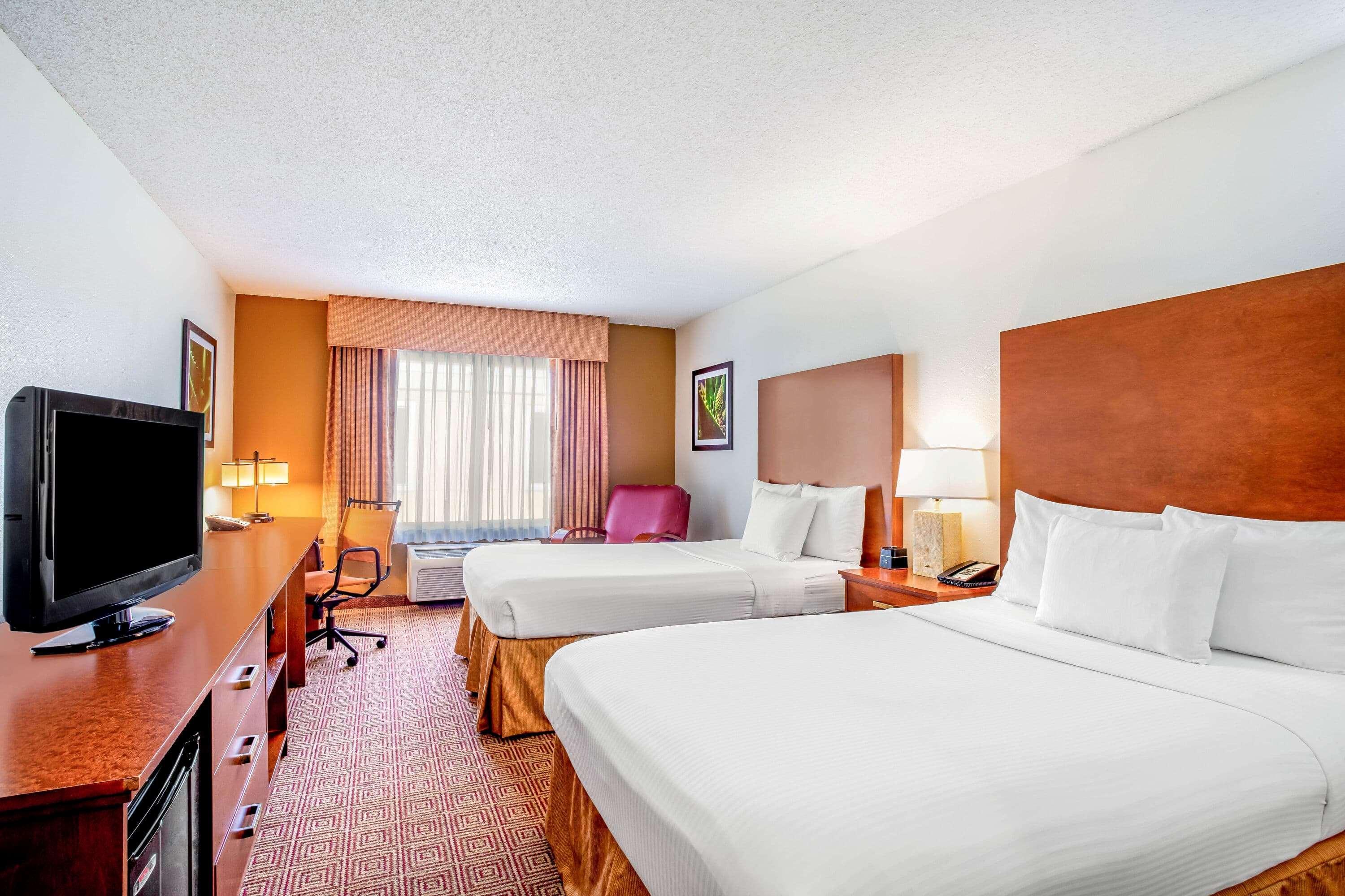 La Quinta By Wyndham Danbury Hotell Exteriör bild